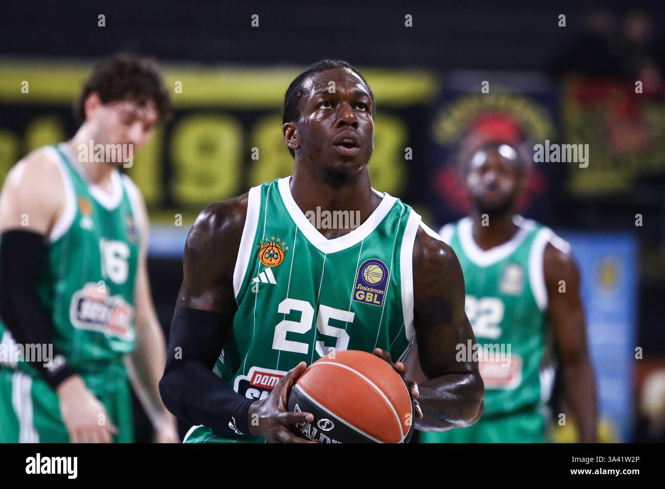 thessaloniki-greece-17th-mar-2025-panathinaikos-player-kendrick