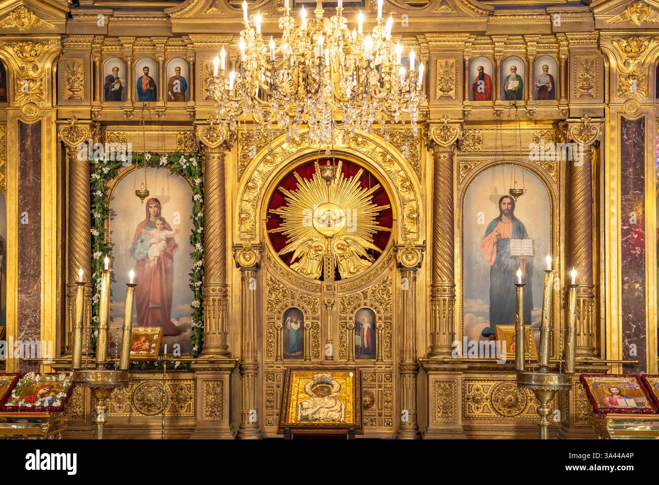 ikonostase-die-ikonostase-der-bulgarisch-orthodoxen-kirche-st-stefan