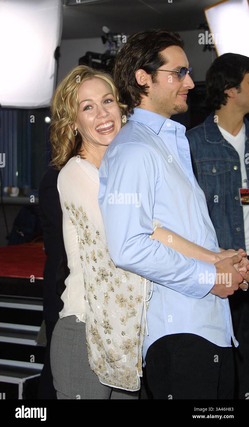 Apr. 18, 2002 - Hollywood, CALIFORNIA, USA - JENNIE GARTH AND HUSBAND ...