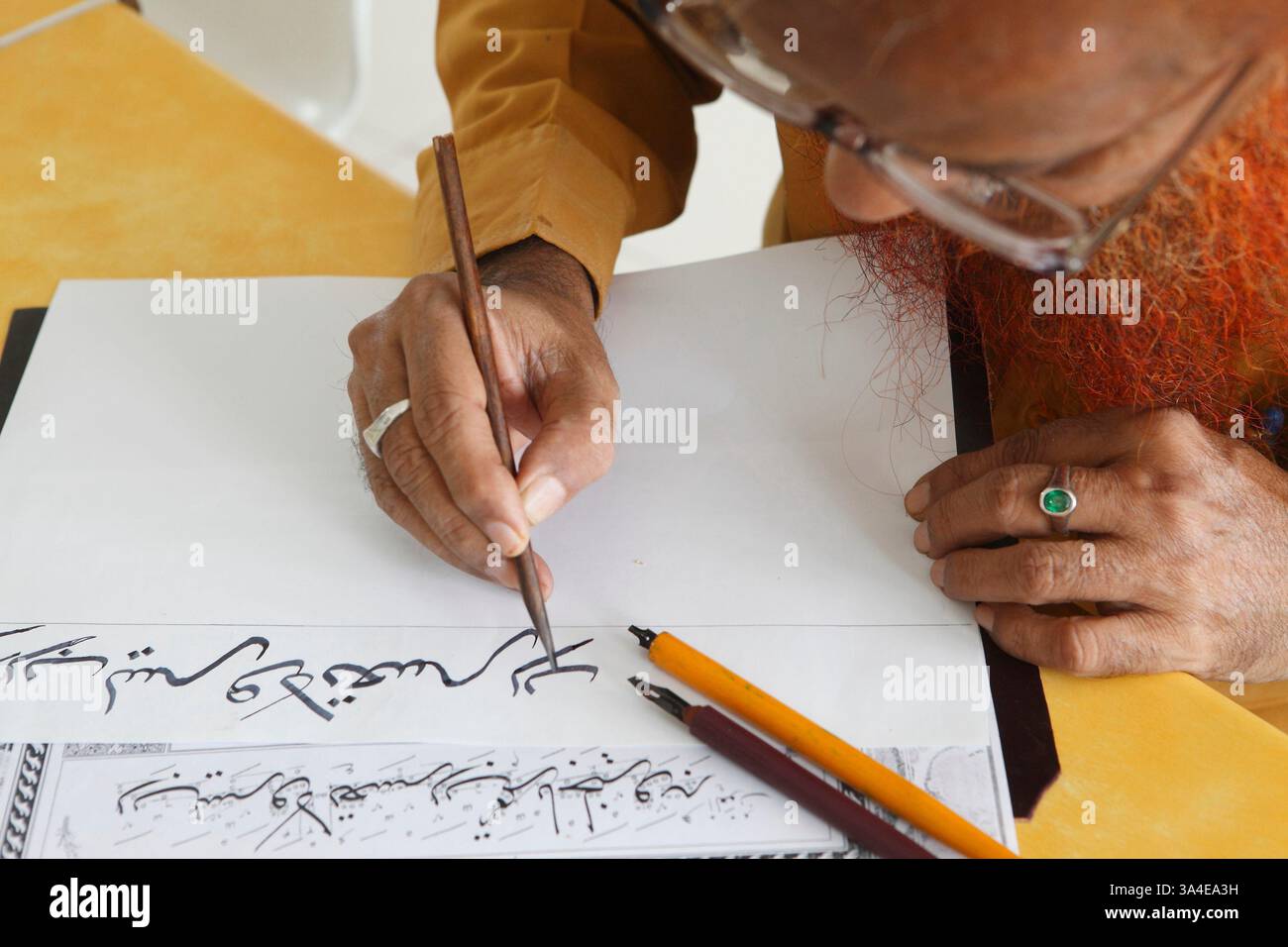 Nov 24, 2013 - Bangalore, India - Calligraphy Student, SAYED ...
