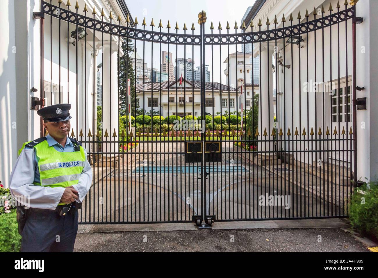 Government house official residence of hong kong chief executive hi-res  stock photography and images - Alamy