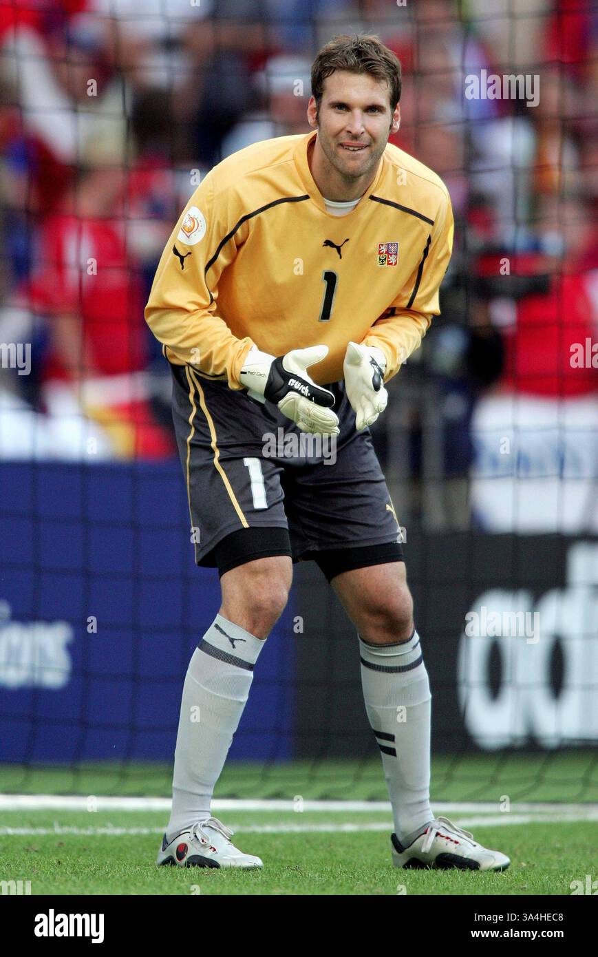 Petr cech chelsea 2004 hi-res stock photography and images