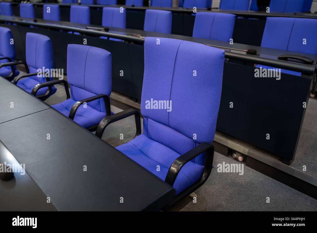 19 March 2025, Berlin: View of the Federal Chancellor's chair and the ...