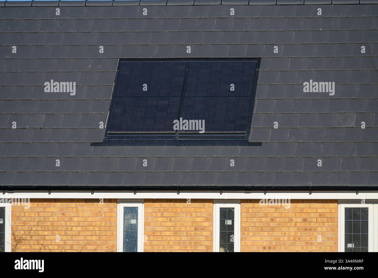 Construction new roof mounted hi-res stock photography and images - Alamy