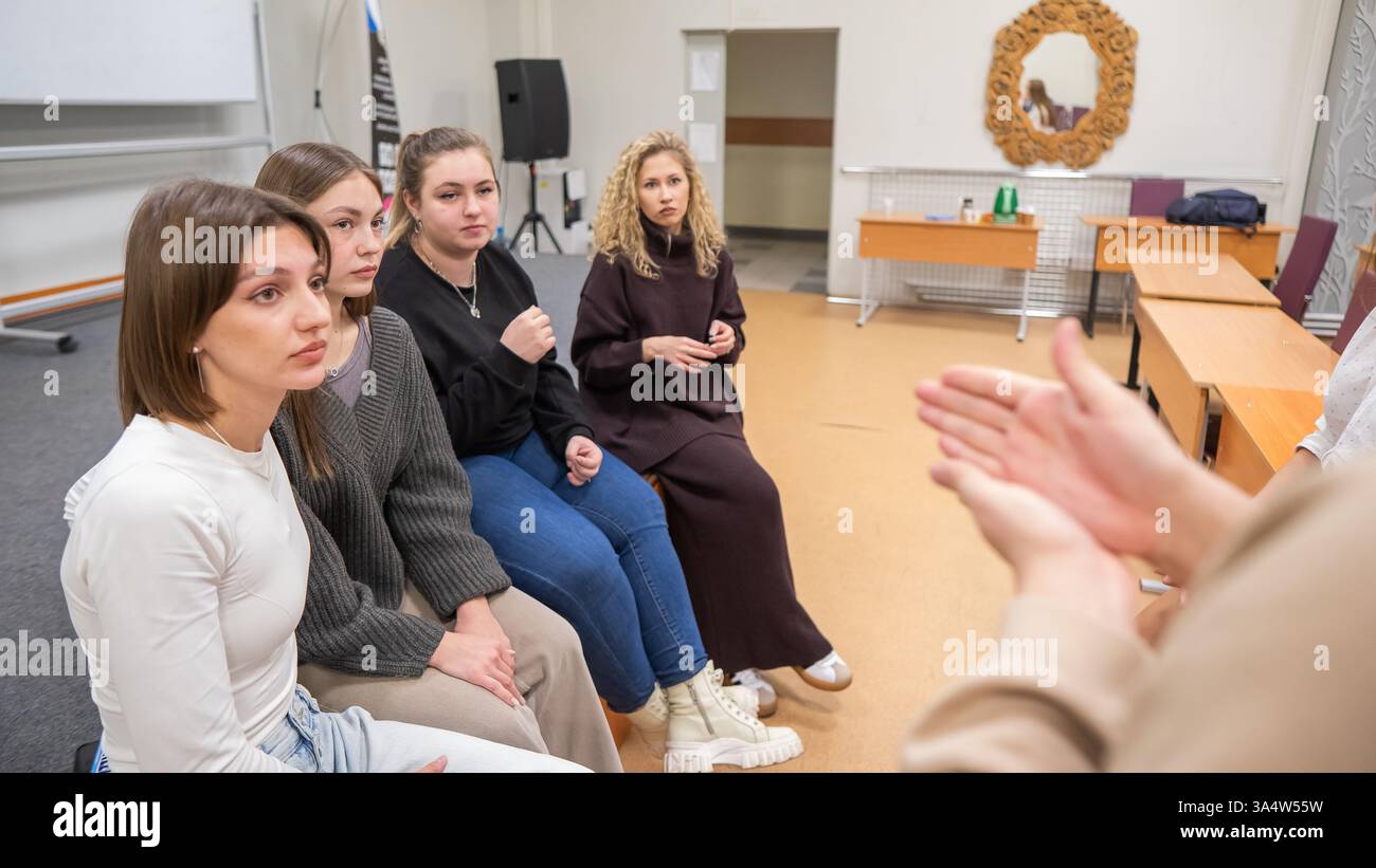 Students learn sign language at university Stock Photo - Alamy
