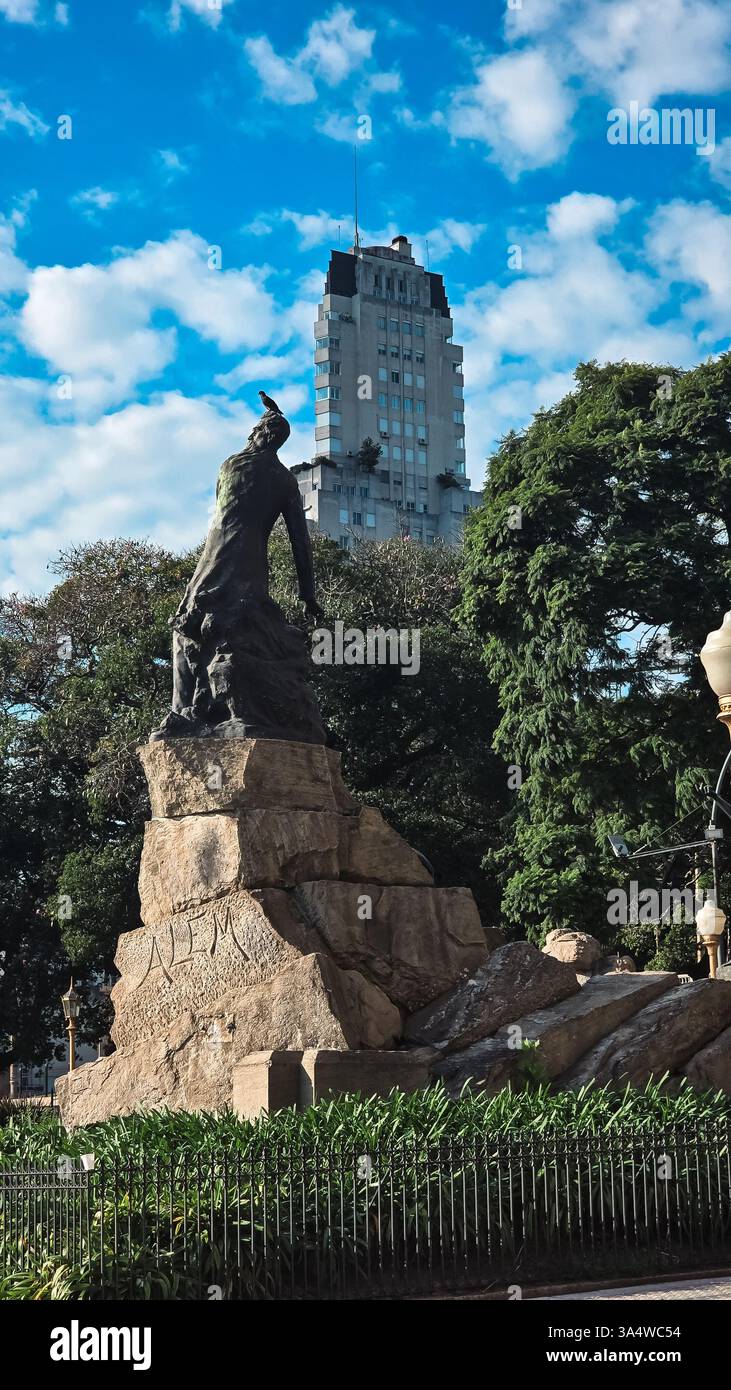 Buenos Aires, 19.03.2025: View of San Martin square and panoramic views from Monumental Tower at Retiro neighboor (Néstor J. Beremblum / Alamy) - Smartphone Captured Stock Image