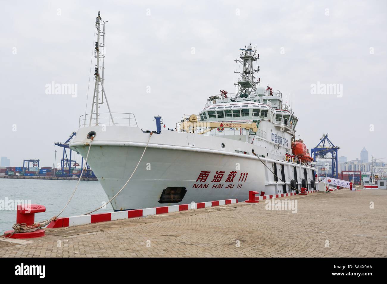 Haikou,China.19th March 2025. The NAN HAI JIU 111 rescue vessel attends ...