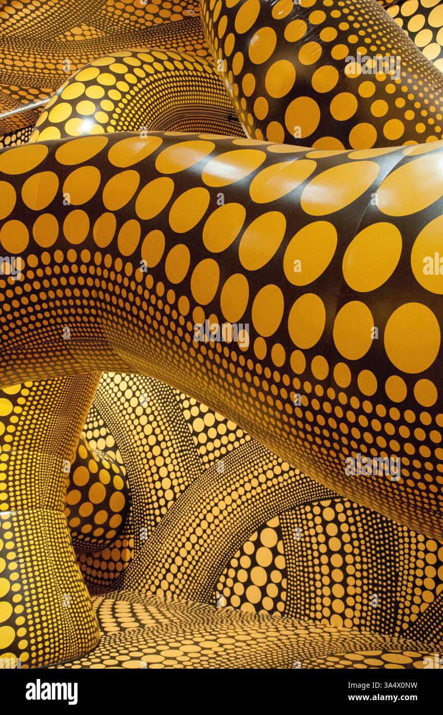 Kusama yayoi hi-res stock photography and images - Alamy