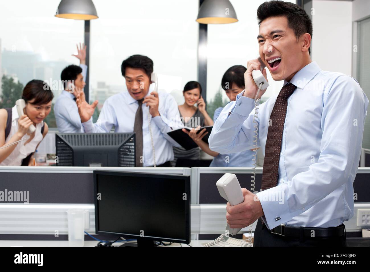 Detect Phone Urgency and Pressure Key Indicators of a Potential Scam