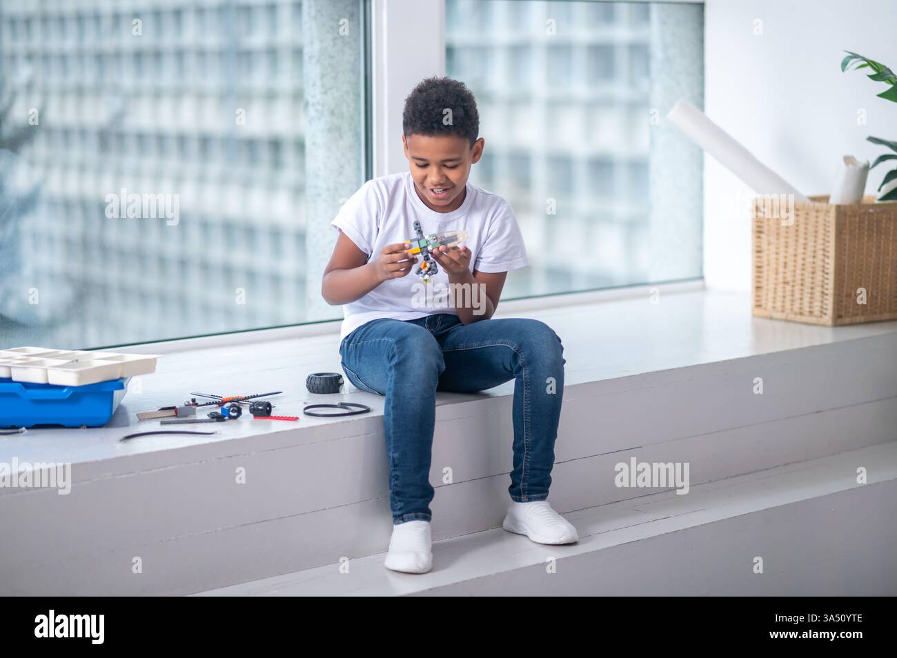 African american preteen boy hi-res stock photography and images - Alamy