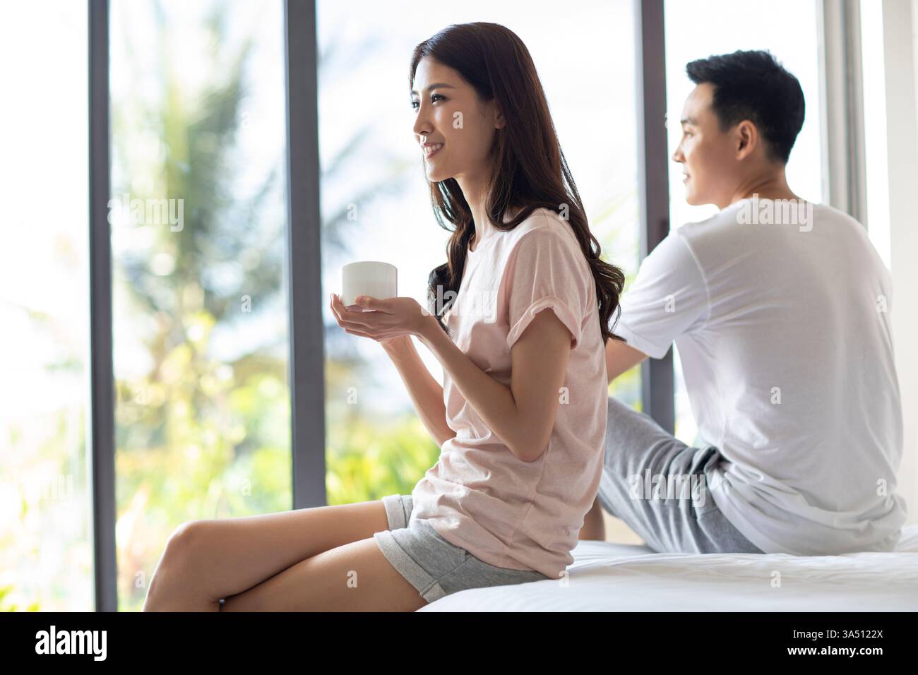View couple in intimate mood hi-res stock photography and images - Alamy, image size:1300x956