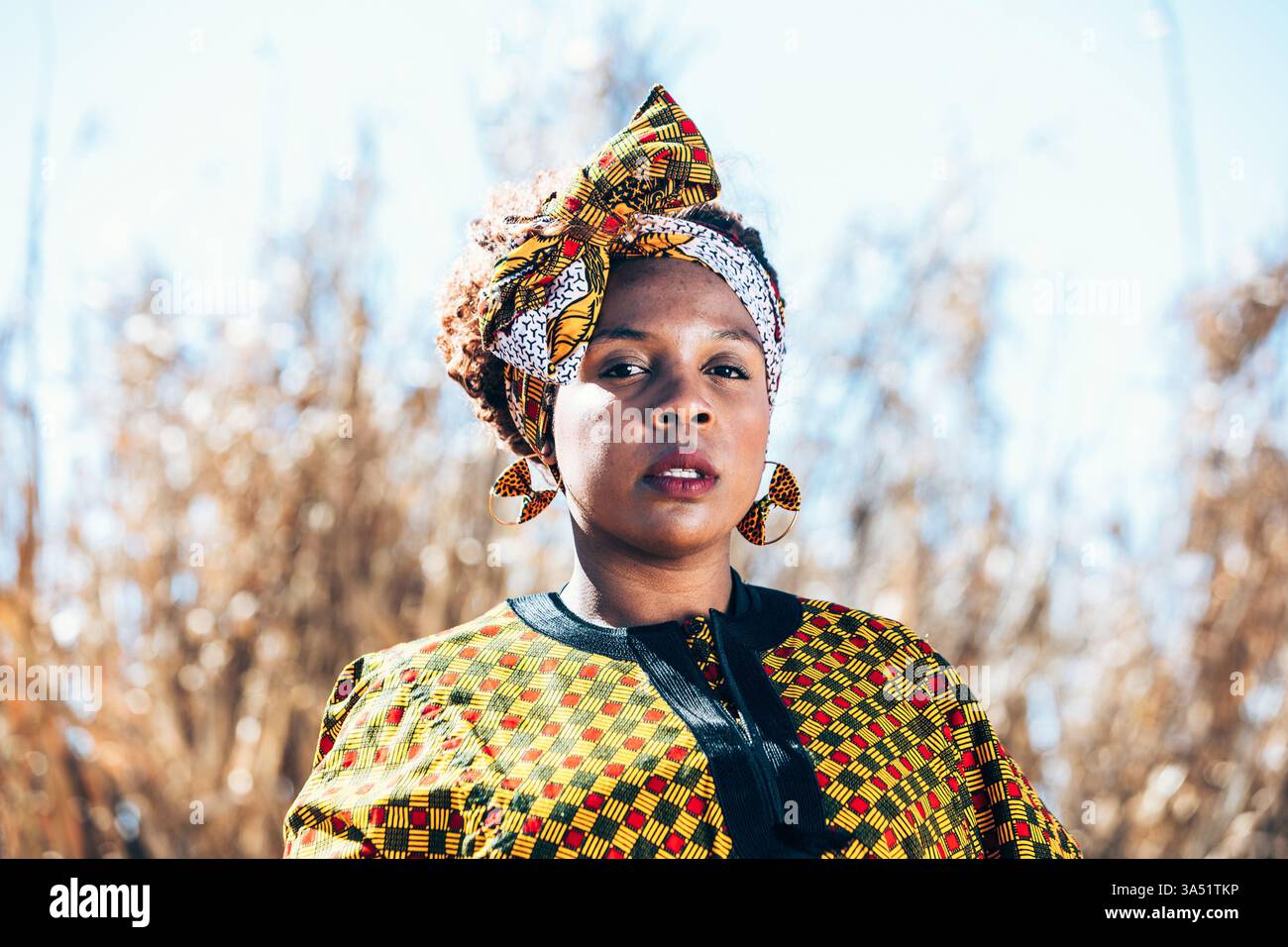 Tall head dress hi-res stock photography and images - Alamy