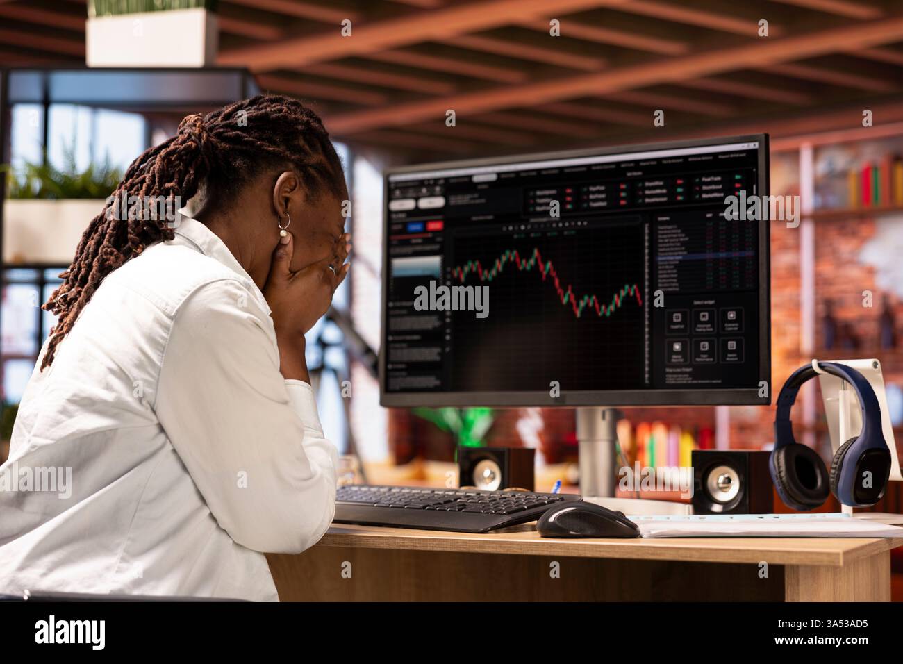 Rugpull hi-res stock photography and images - Alamy