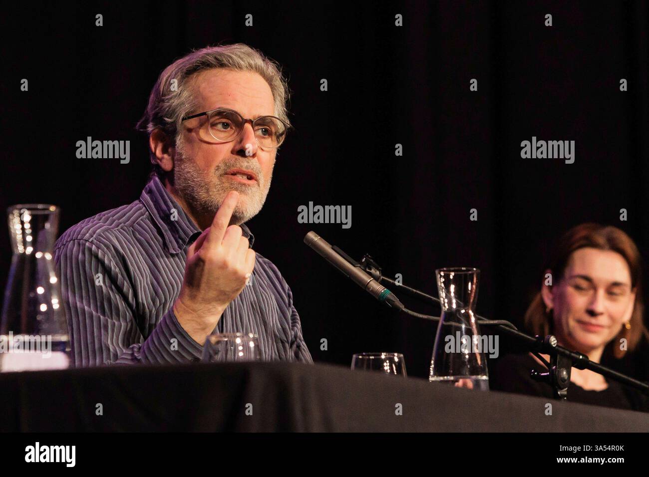 Jonathan Lethem und Christiane Paul bei der lit.Cologne 2025 ...