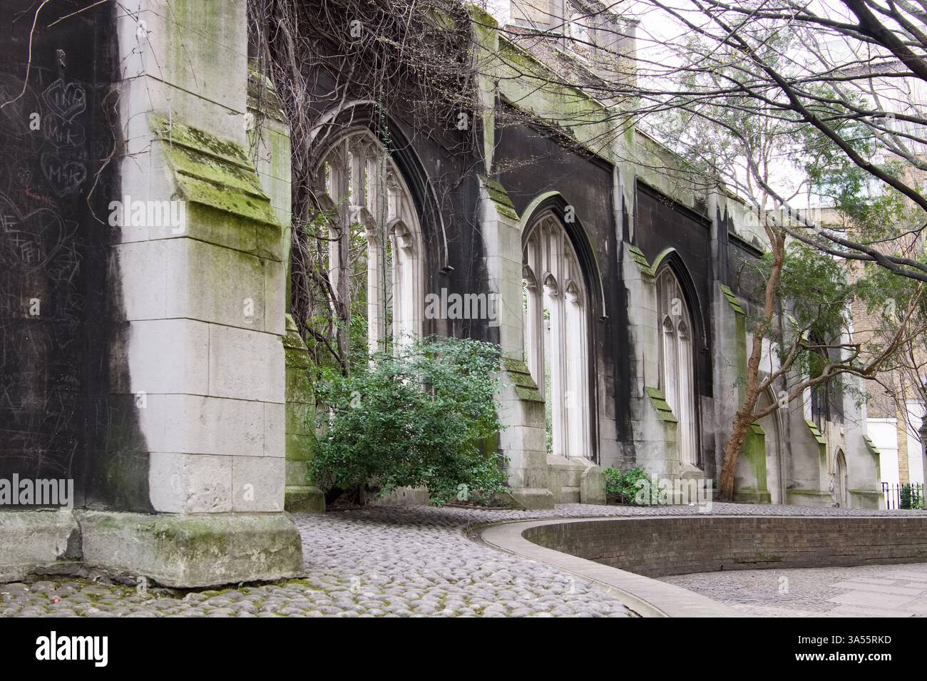 Ww2 bombed east london hi-res stock photography and images - Alamy