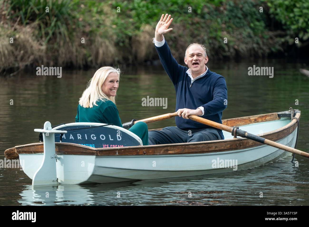Roz Rivers Liberal Democrat leader Sir Ed Davey with Roz Savage, the Liberal ...