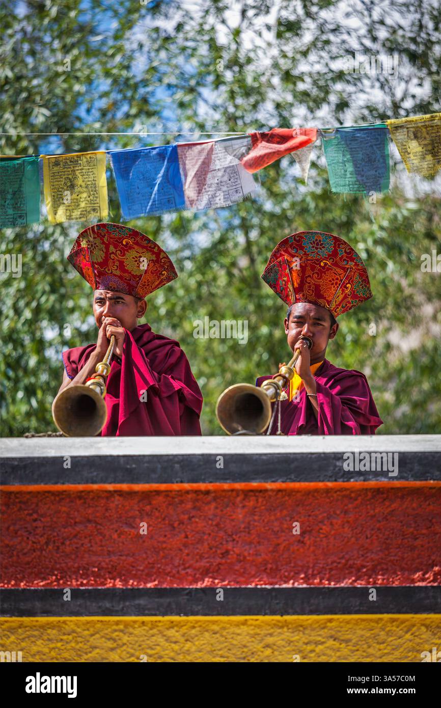 Tibetan Buddhist monks playing traditional musical instruments Stock ...