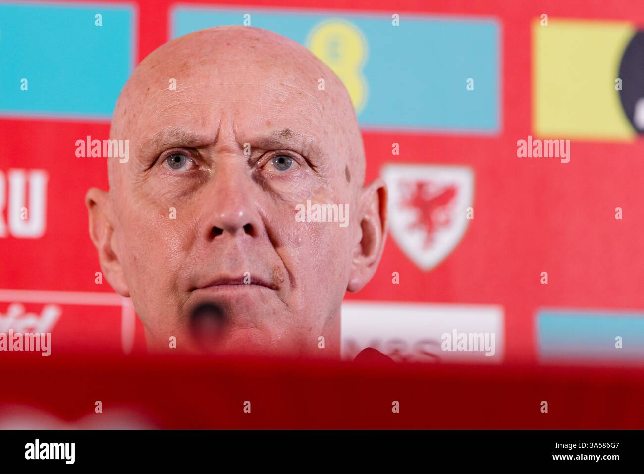 PONTYCLUN UK 21st Mar 2025 Wales Public Relations Ian Gwyn Hughes Pontyclun Uk 21st Mar 2025 Wales Public Relations Ian Gwyn Hughes With Wales National Team Manager Craig Bellamy During A Press Conference At The Vale Resort Ahead Of The 2026 Fifa World Cup Qualifying Group J Fixture Against Kazakhstan At The Cardiff City Stadium On The 22nd Of March Pic By John Smithfaw Credit Football Association Of Walesalamy Live News 3A586G7 