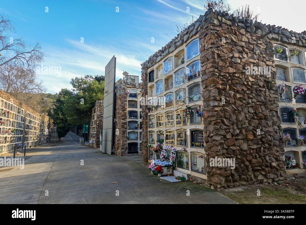 Cremation cemetery hi-res stock photography and images - Alamy