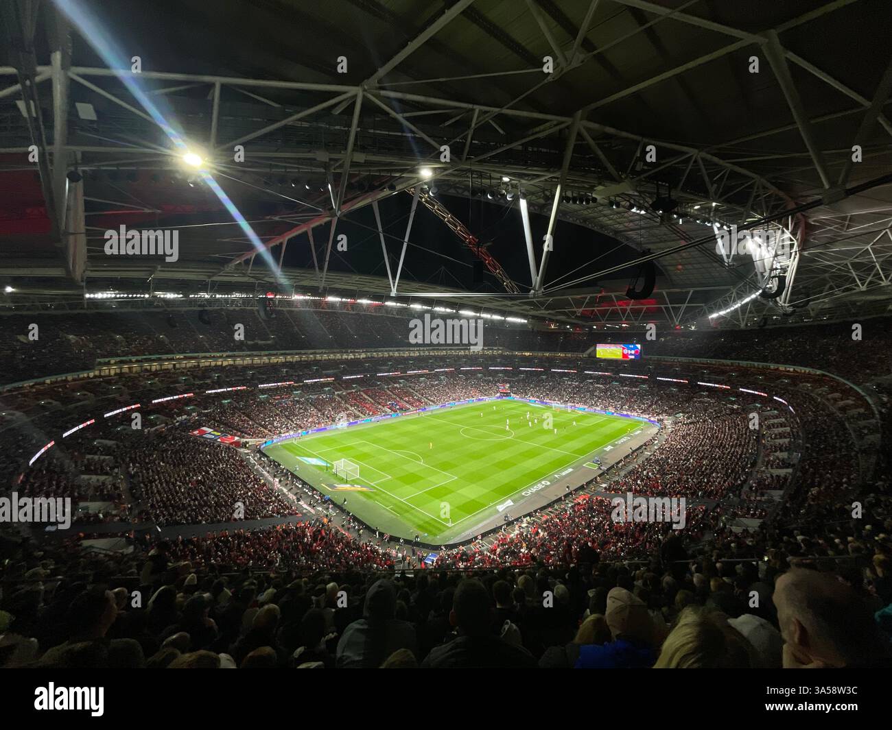Wembley stadium hi-res stock photography and images - Page 2 - Alamy