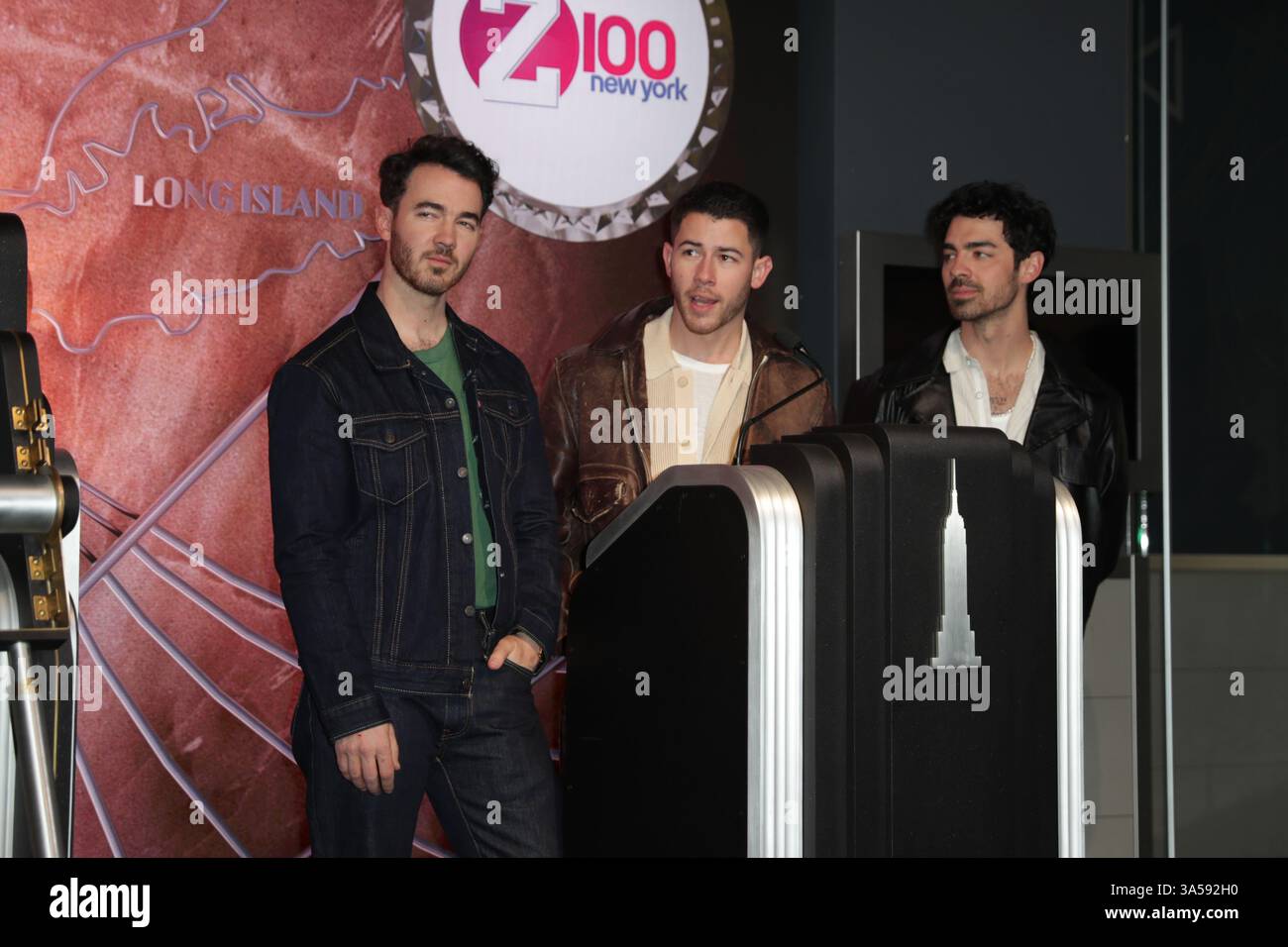 NEW YORK, NEW YORK MARCH 21, 2025 Joe Jonas, Kevin Jonas, and Nick