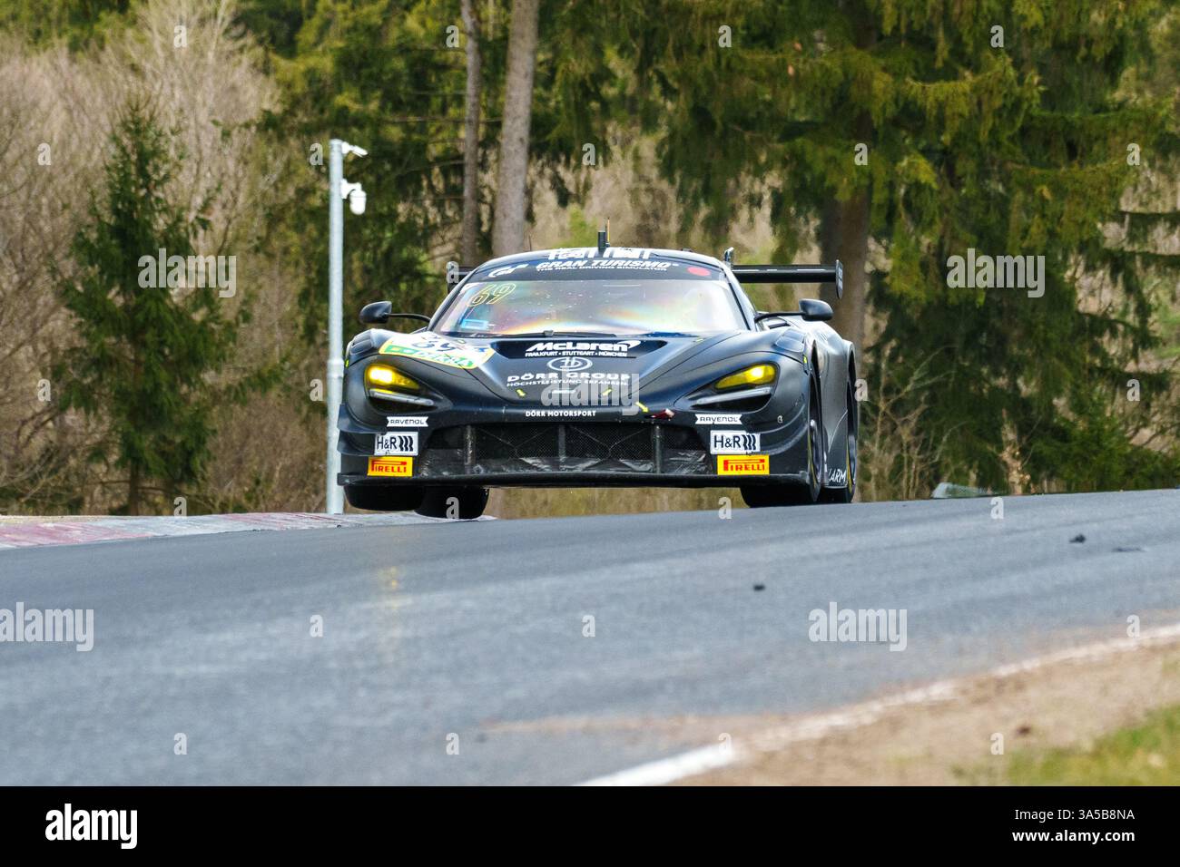 Wunderschne Bernachten Am Nrburgring Bild