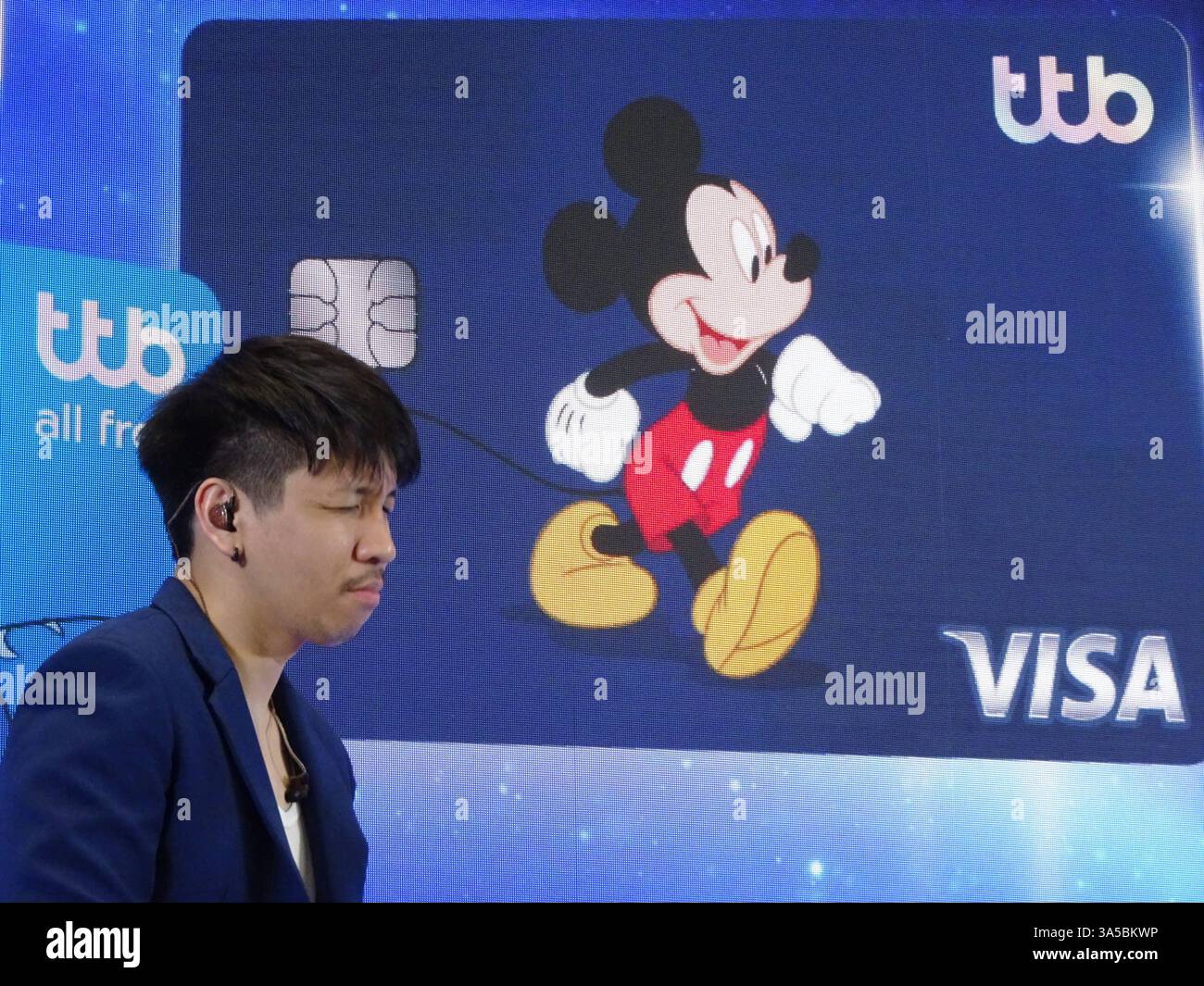 RECORD DATE NOT STATED Visa, Kreditkarte, Werbeshow, ttb, Centralworld ...