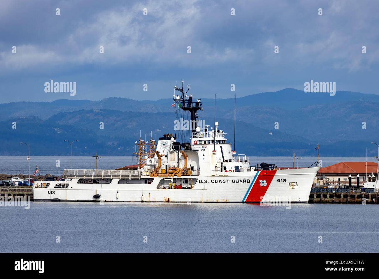 United States Coast Guard medium endurance cutter USCGC Active (WMEC ...