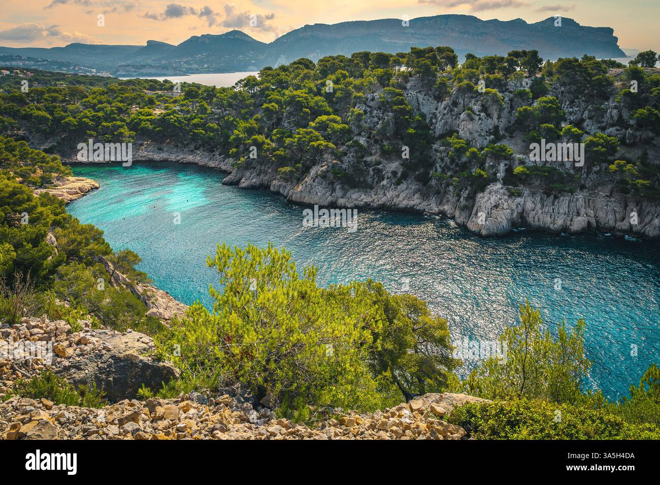 Stunning viewpoint from the edge of the cliffs with beautiful ...