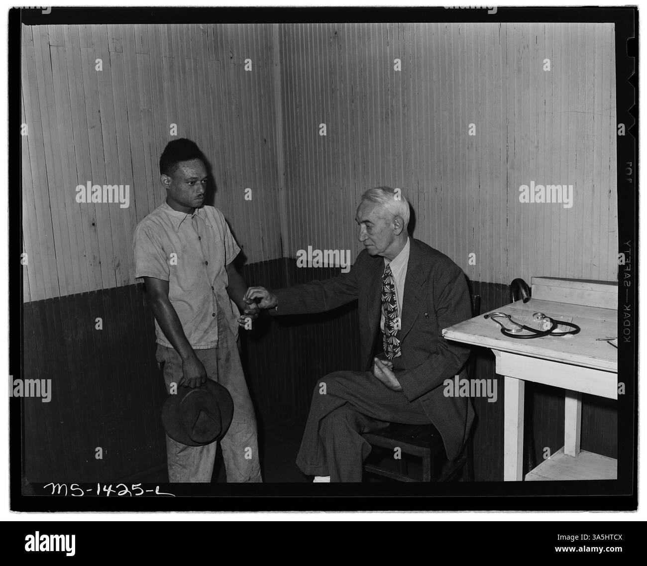 Slip management Black and White Stock Photos Images Alamy