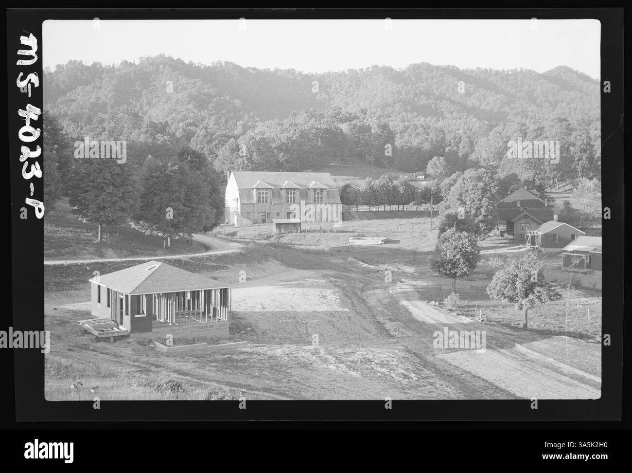 The construction of a gym at Stonega Coal & Coke Company’s Koekee Camp in Koekee, Lee County, Virginia, providing recreational facilities for miners. Stock Photo