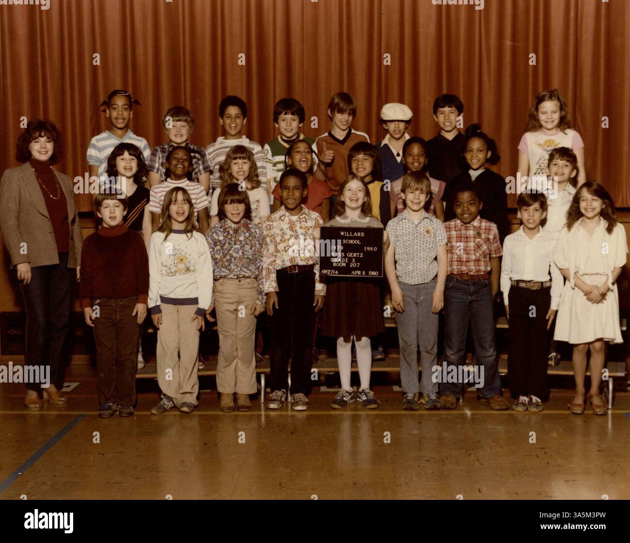 The 1980 Willard Elementary Yearbook presents class photos of the 1979 ...