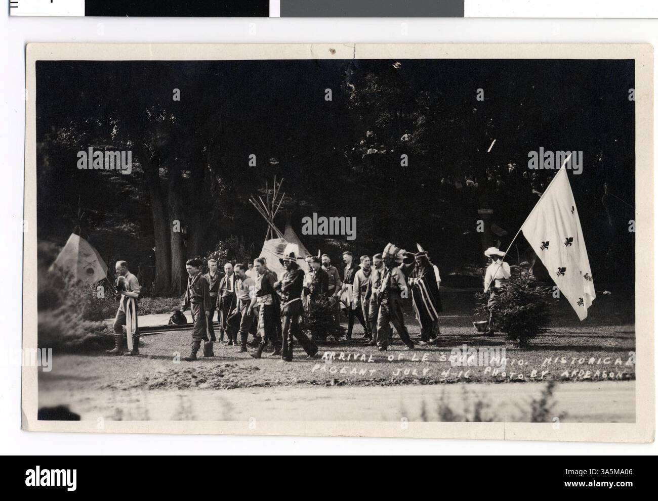 Spectators and participants at the Mankato Historical Pageant during ...