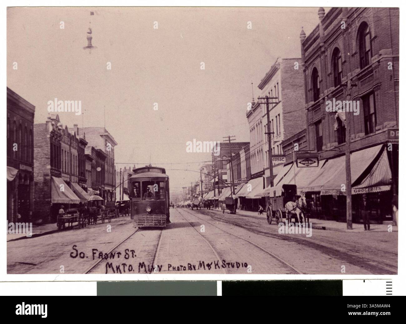 A view of South Front Street at the 400 block in Mankato, looking south ...