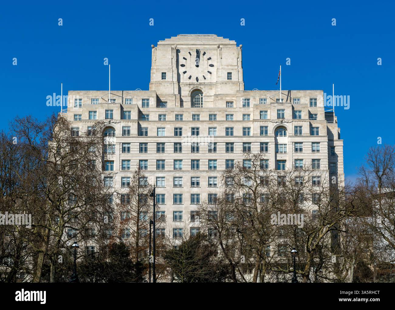 1930s river house hi-res stock photography and images - Alamy
