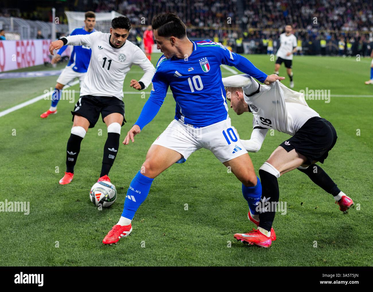 Germany Challenge Signal-Iduna-Park, Dortmund, 23.03.2025: Nadiem Amiri of Germany (L ...