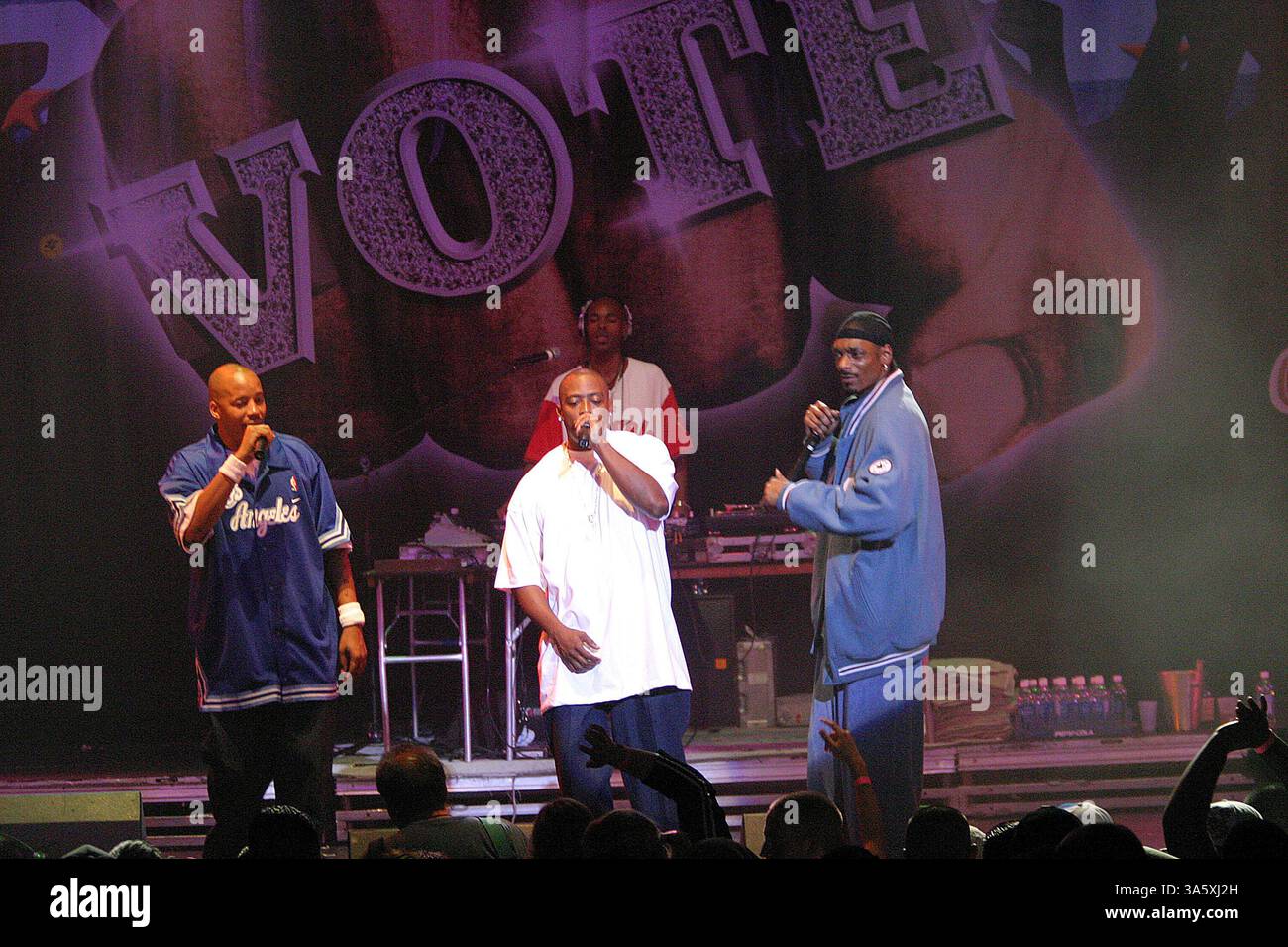 Usa Rappers 2004 Jun 16, 2004; Hollywood, CA, USA; Rappers SNOOP DOGG, WARREN G and NATE ...