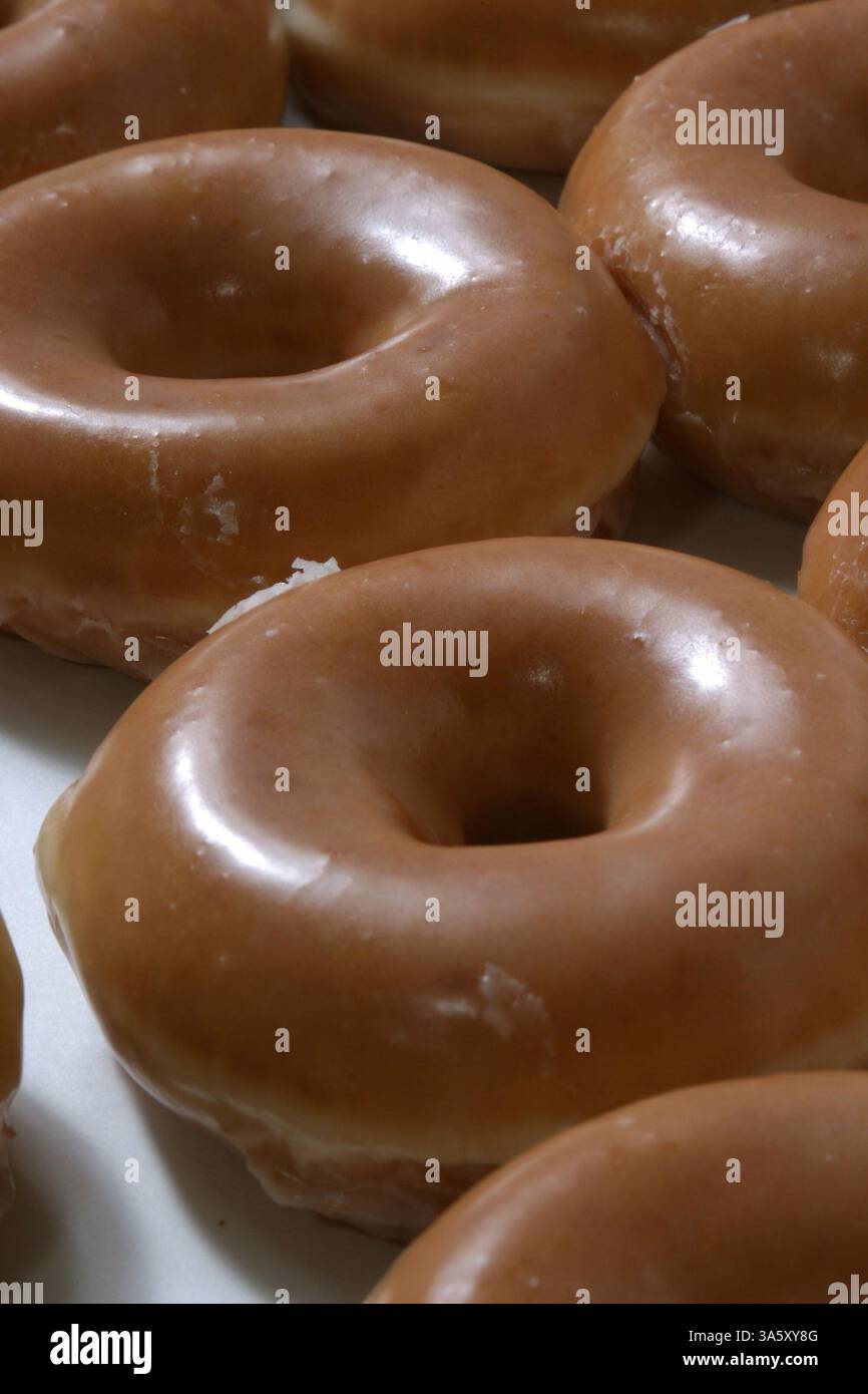 Krispy kreme doughnuts sign usa hi-res stock photography and
