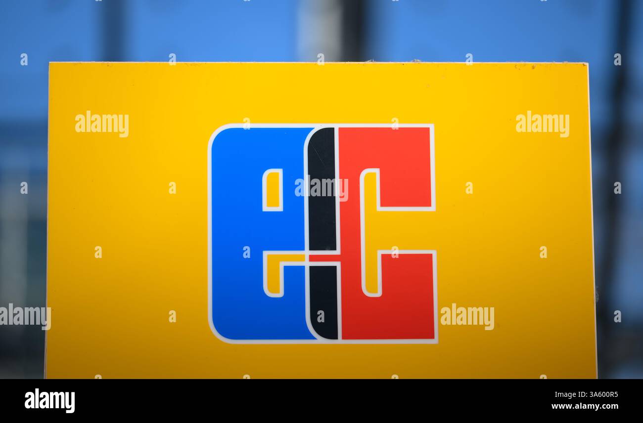 Leipzig, Germany. 20th Mar, 2025. An EC symbol marks an ATM at the ...