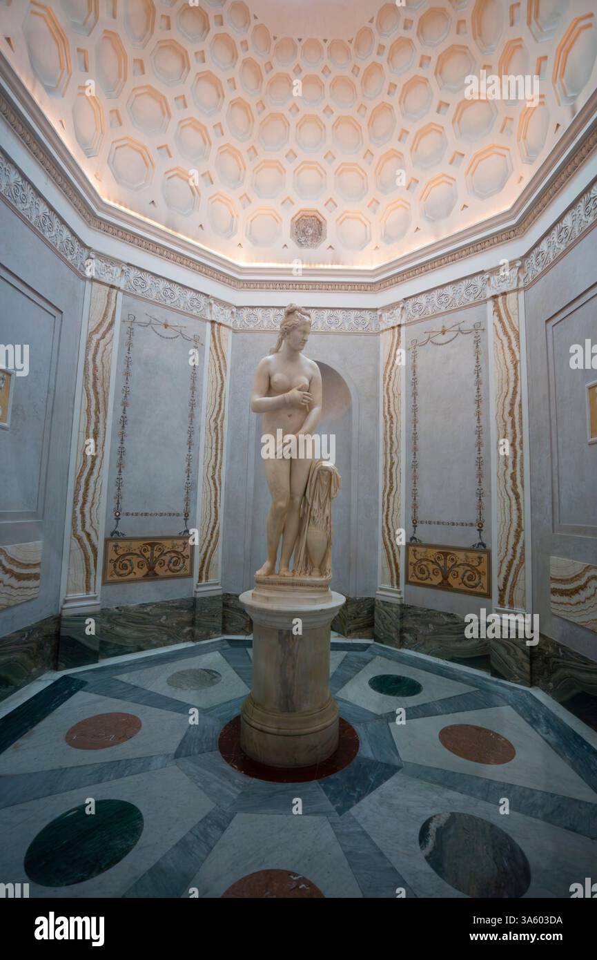 Statue venus capitoline museums rome hi-res stock photography and ...