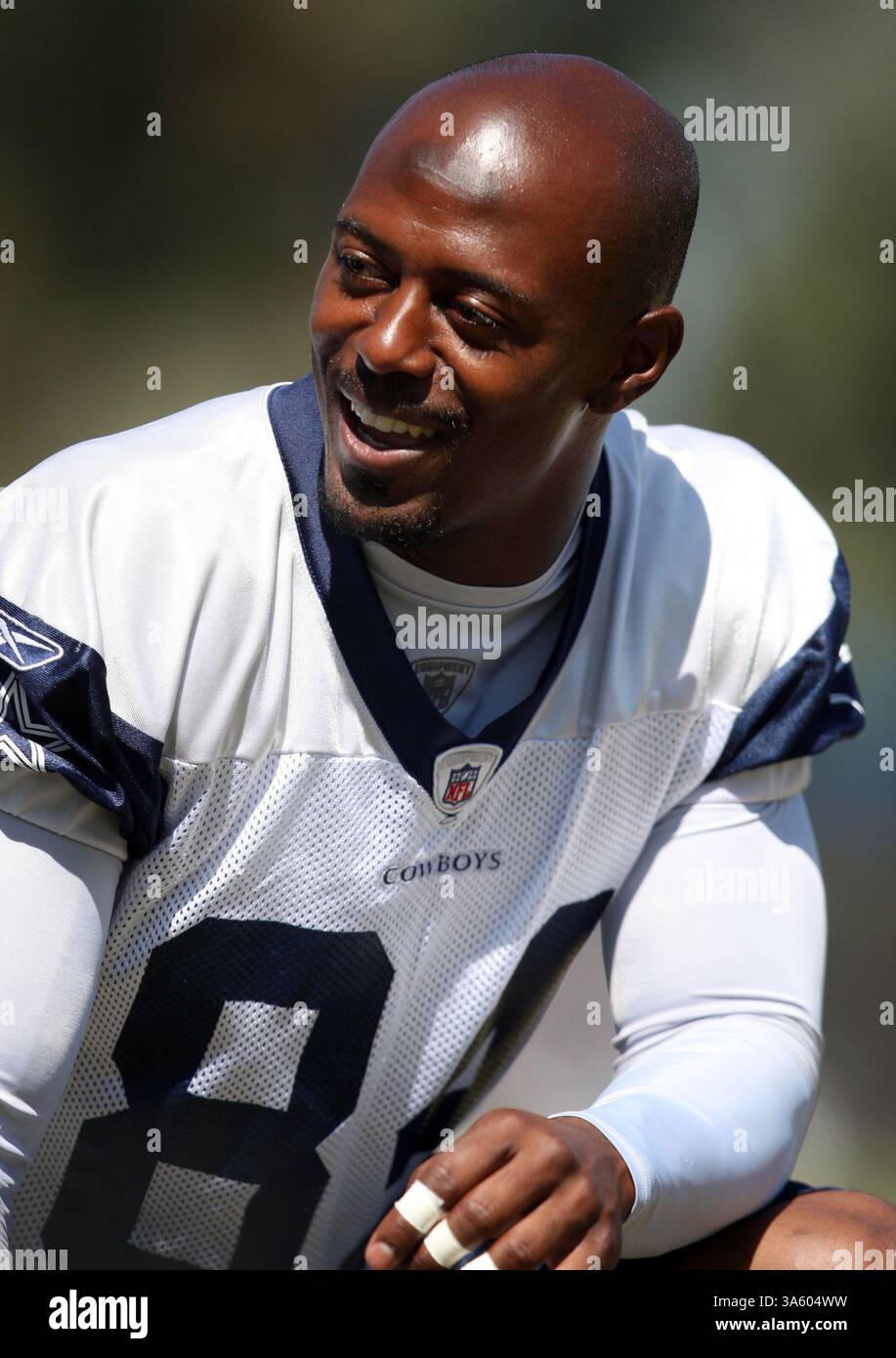 ユニフォーム Dallas Cowboys Jersey Patrick Crayton XL Dallas Cowboys wide receiver Patrick Crayton (84) catches a