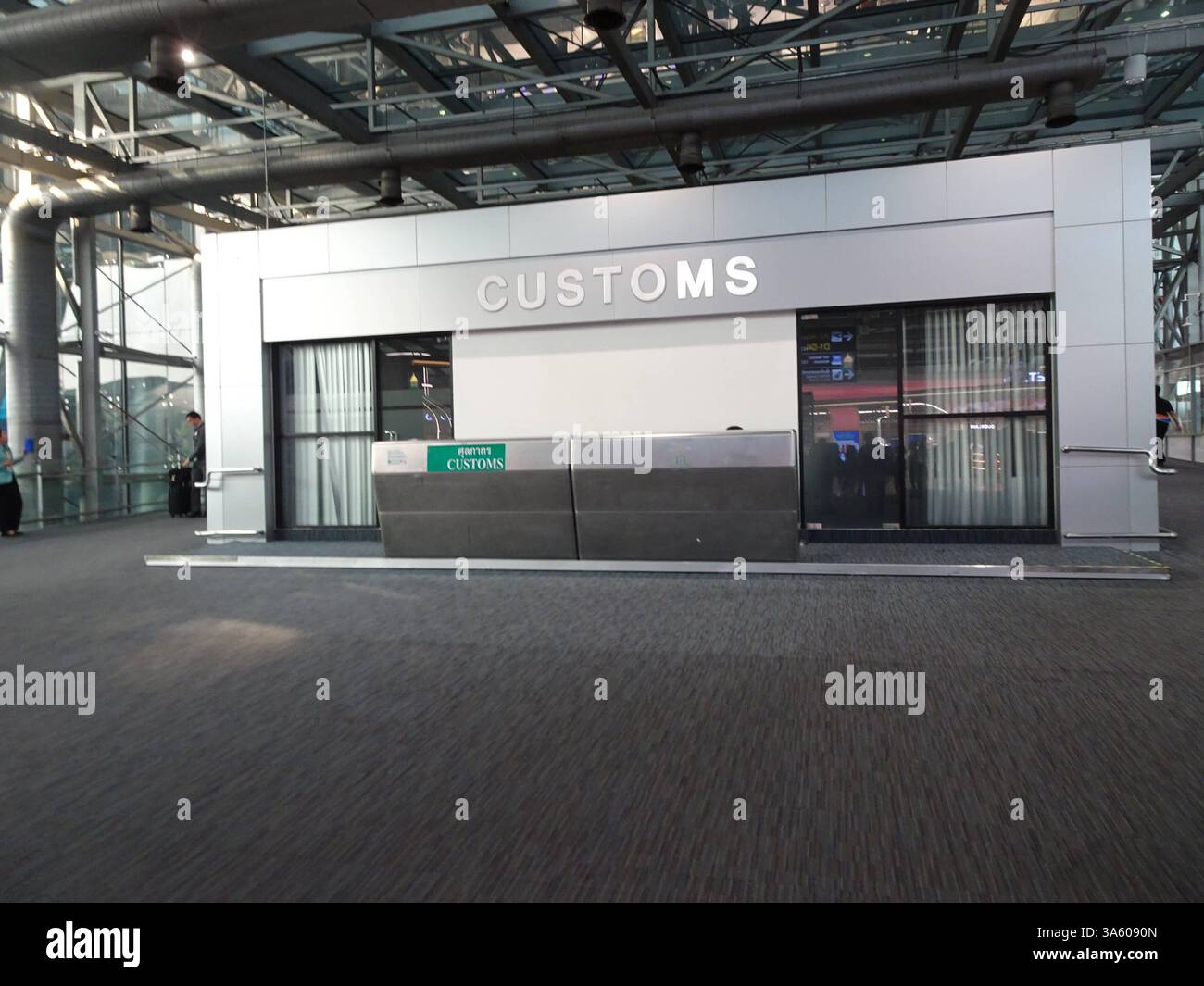 RECORD DATE NOT STATED Customs, Schalter, Airport, Flughafen, Bangkok ...