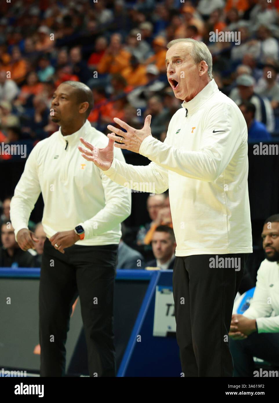 LEXINGTON, KY - MARCH 22: Tennessee Volunteers coach Rick Barnes ...