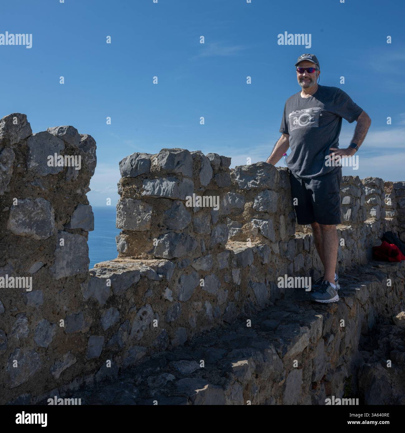 Stranding pose hi-res stock photography and images - Alamy