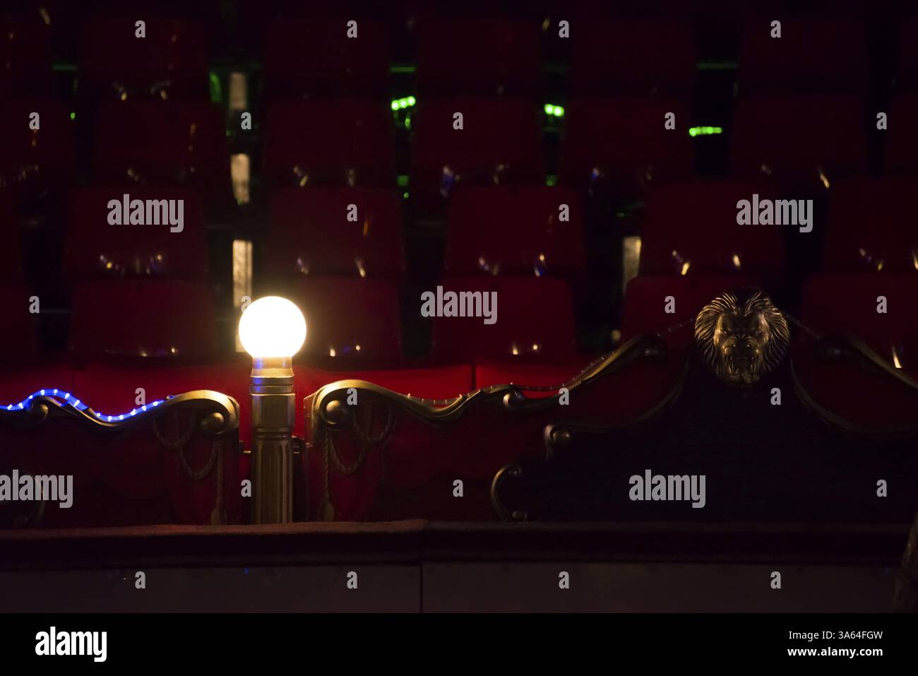 Empty circus stage hi-res stock photography and images - Alamy