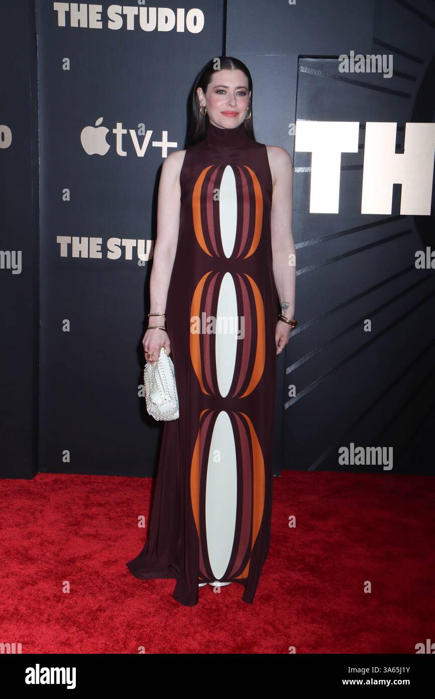 Lauren Miller Rogen 03/24/2025 Red Carpet World Premiere of the Apple TV+ Series “The Studio