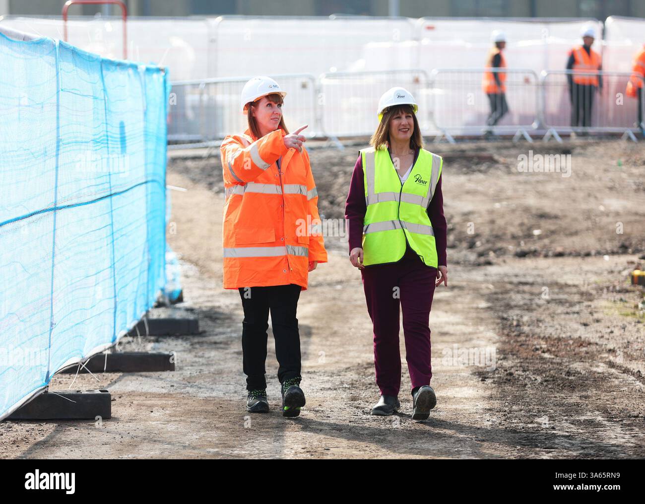 Chancellor of the Exchequer Rachel Reeves (right) and Deputy Prime ...