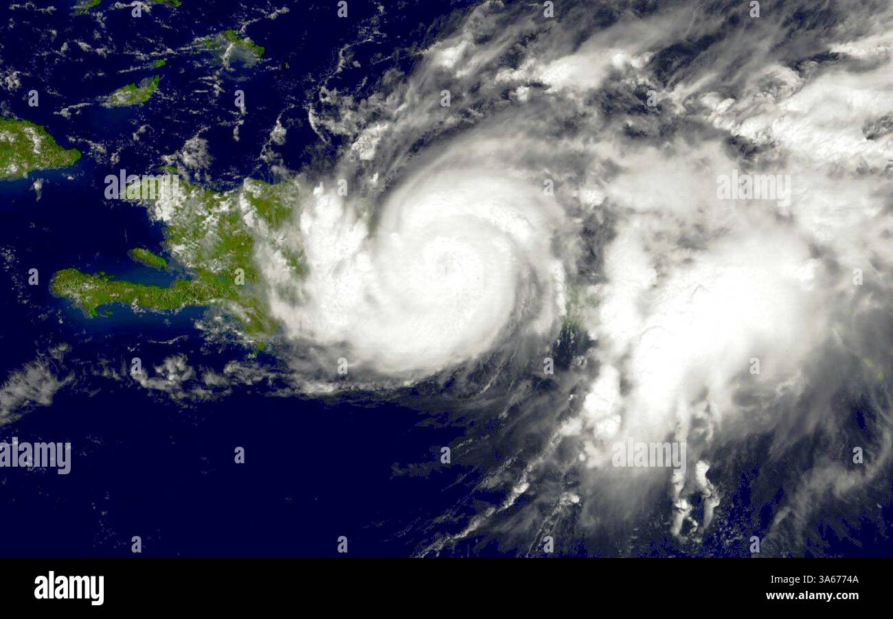 Hurricane jeanne satellite hi-res stock photography and images - Alamy