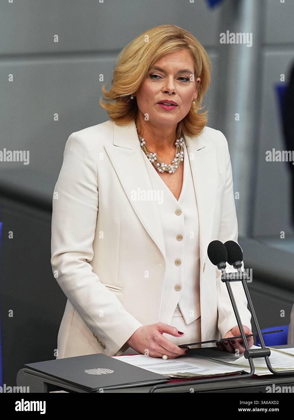 berlin-germany-25th-mar-2025-julia-kl-ckner-cdu-president-of-the