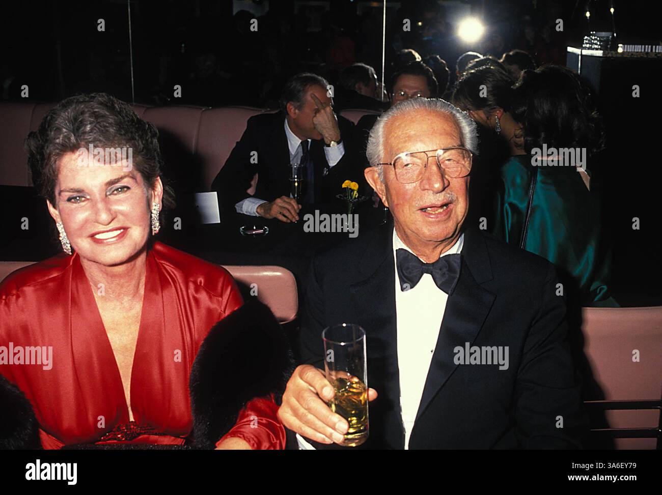 Aug. 30, 2007 - F7716.LEONA HARRY HELMSLEY. MICHAEL FERGUSON-   1989.LEONAHELMSLEYRETRO(Credit Image: © Globe Photos/ZUMAPRESS.com) Stock Photo